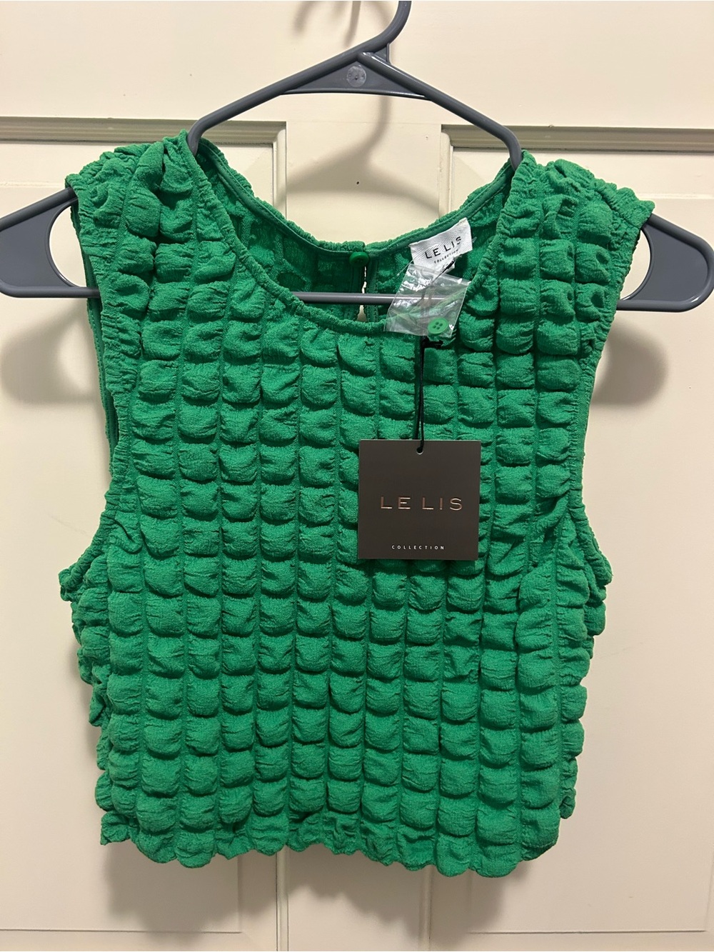 Le Lis Emerald Green Textured Sleeveless Crop Top